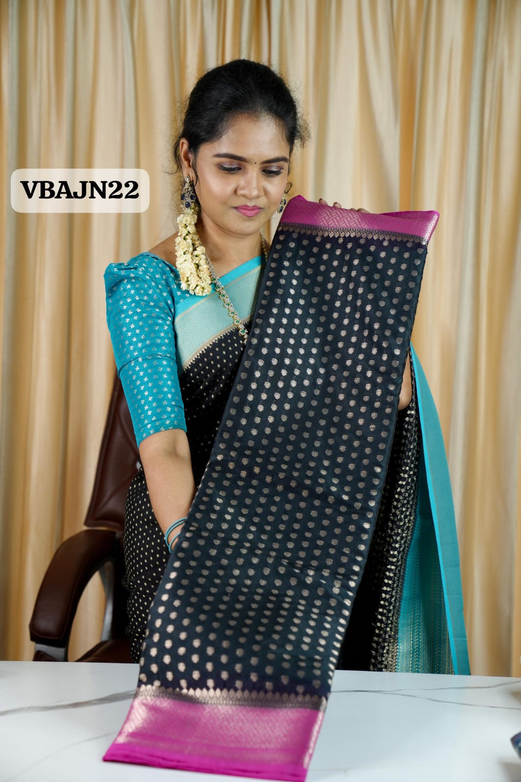 1000 buttas sarees in premium warm silkš„°