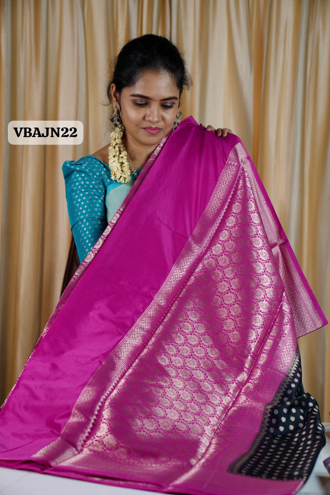1000 buttas sarees in premium warm silkš„°