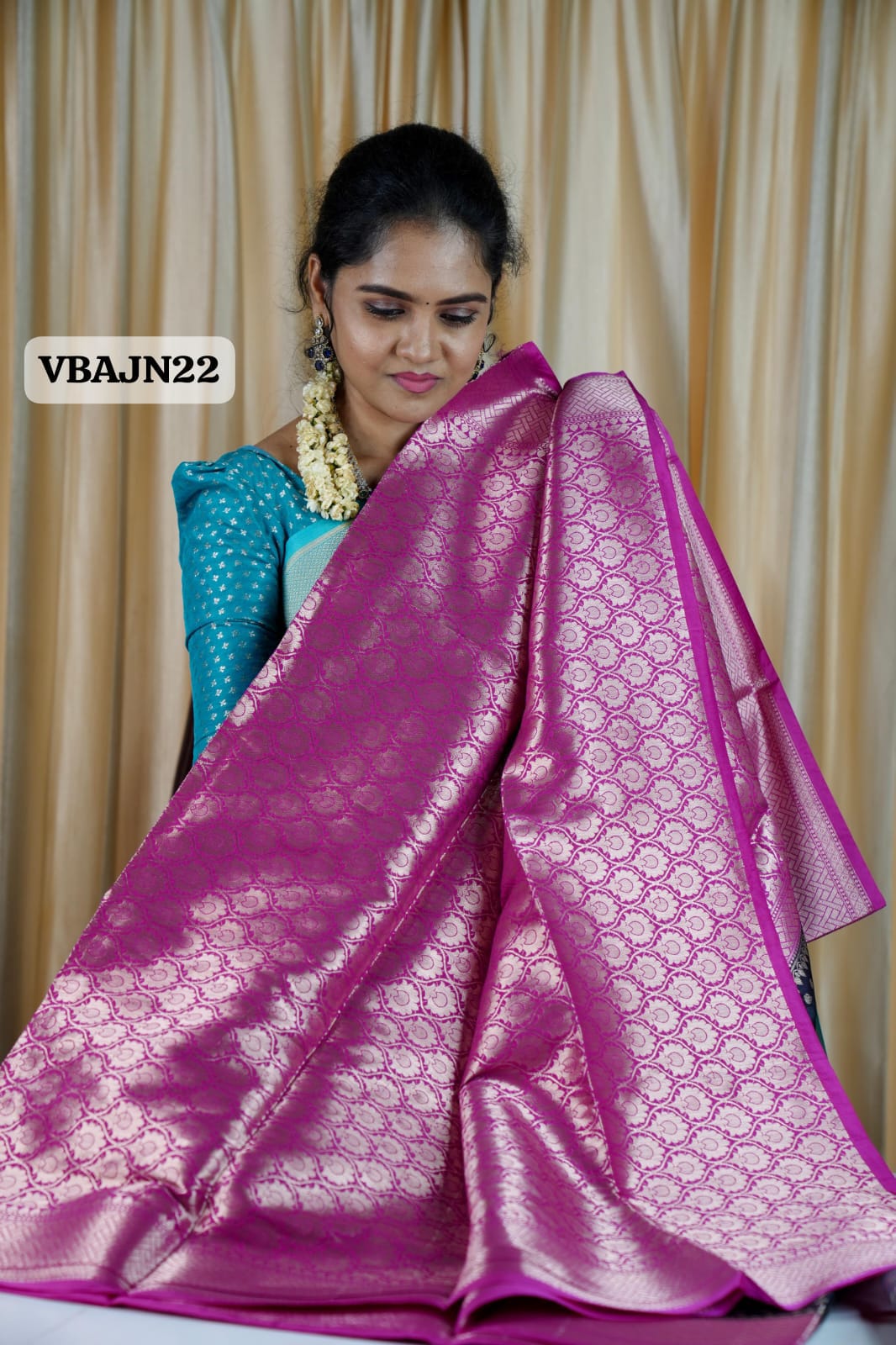 1000 buttas sarees in premium warm silkš„°