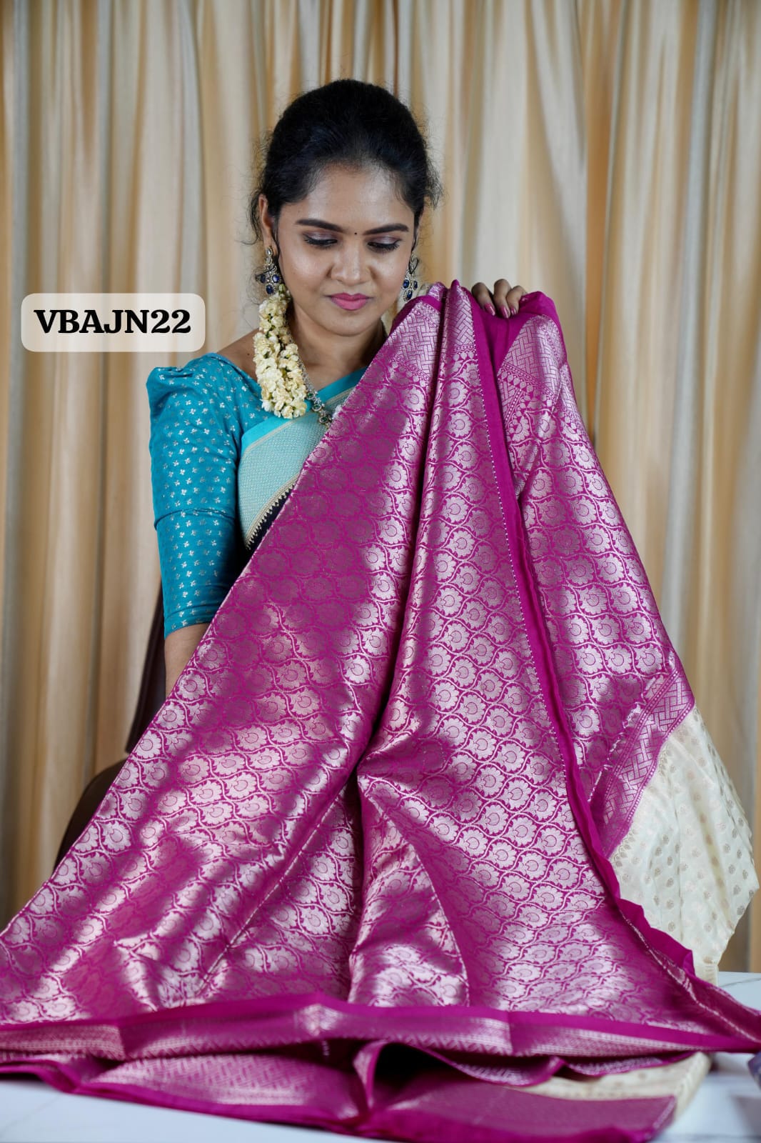1000 buttas sarees in premium warm silkš„°
