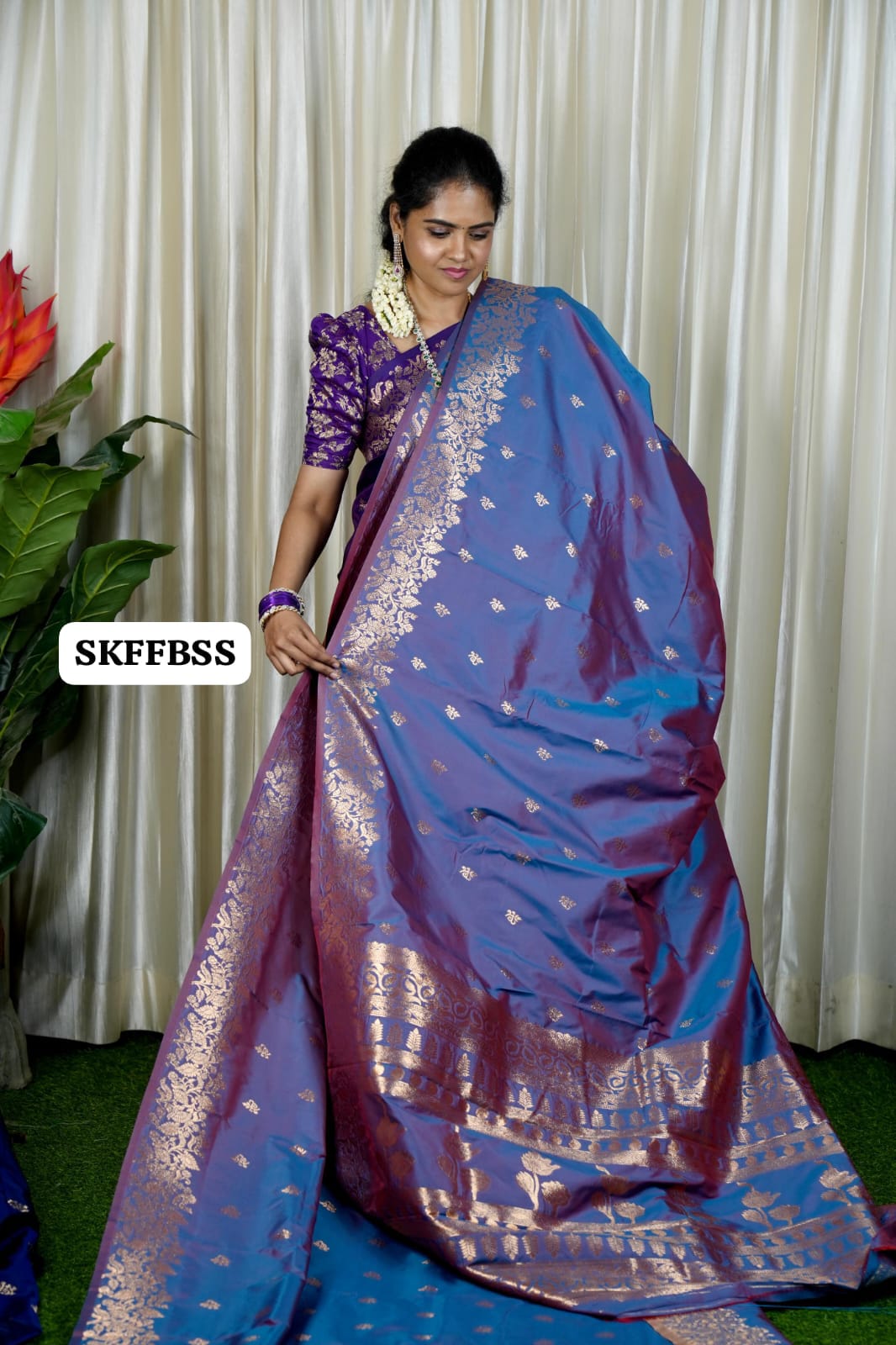 Soft silk sareeš„³