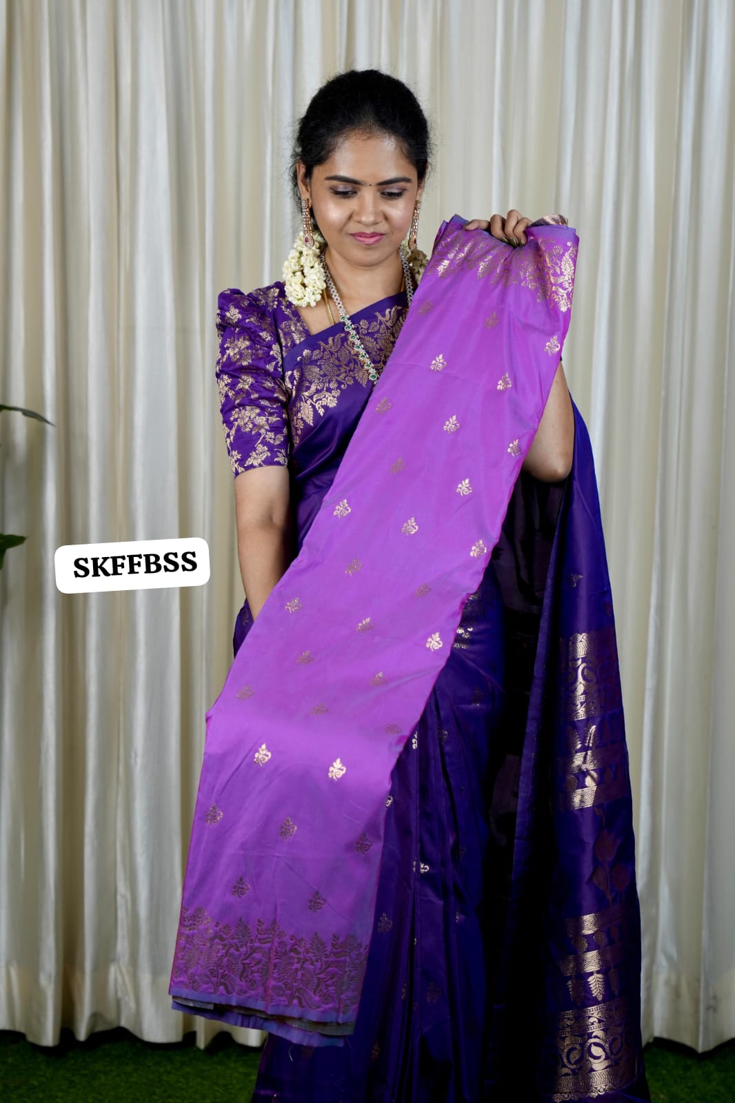 Soft silk saree 🥰🥳