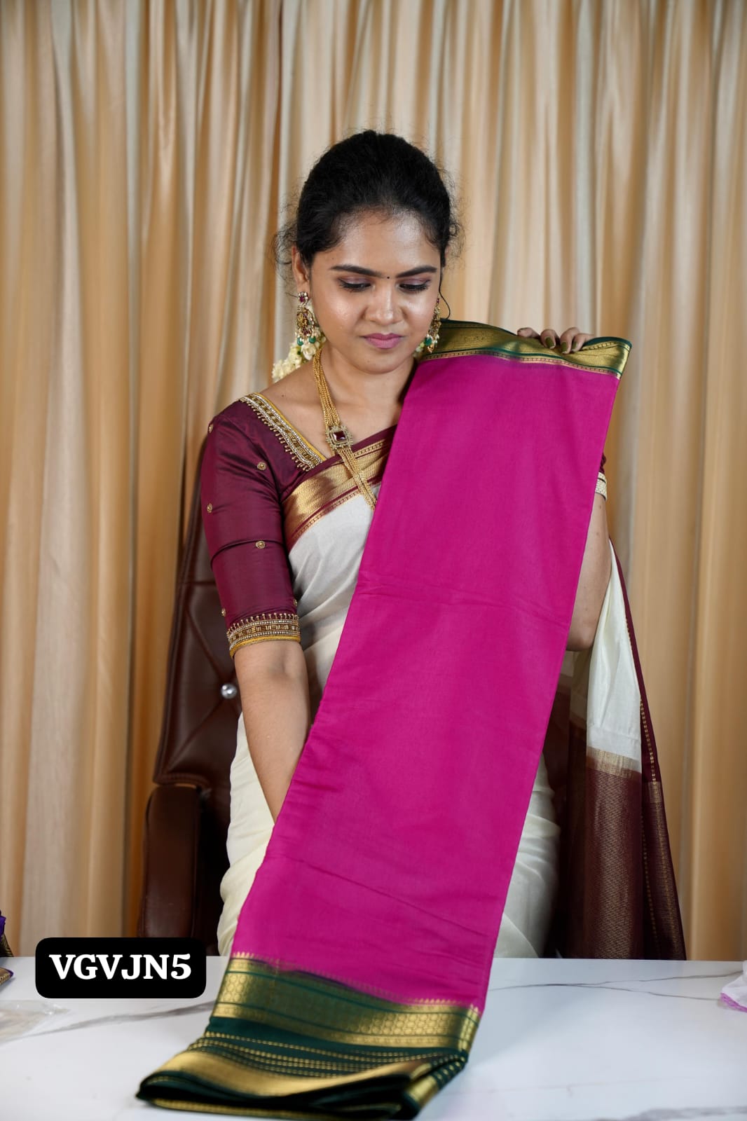 Warm silk saree 🥳✅