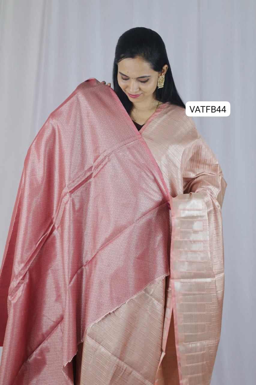 Velvet Silks Saree 🥳