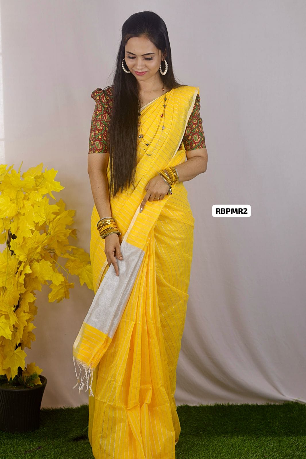 Semi silk cotton sareš„³