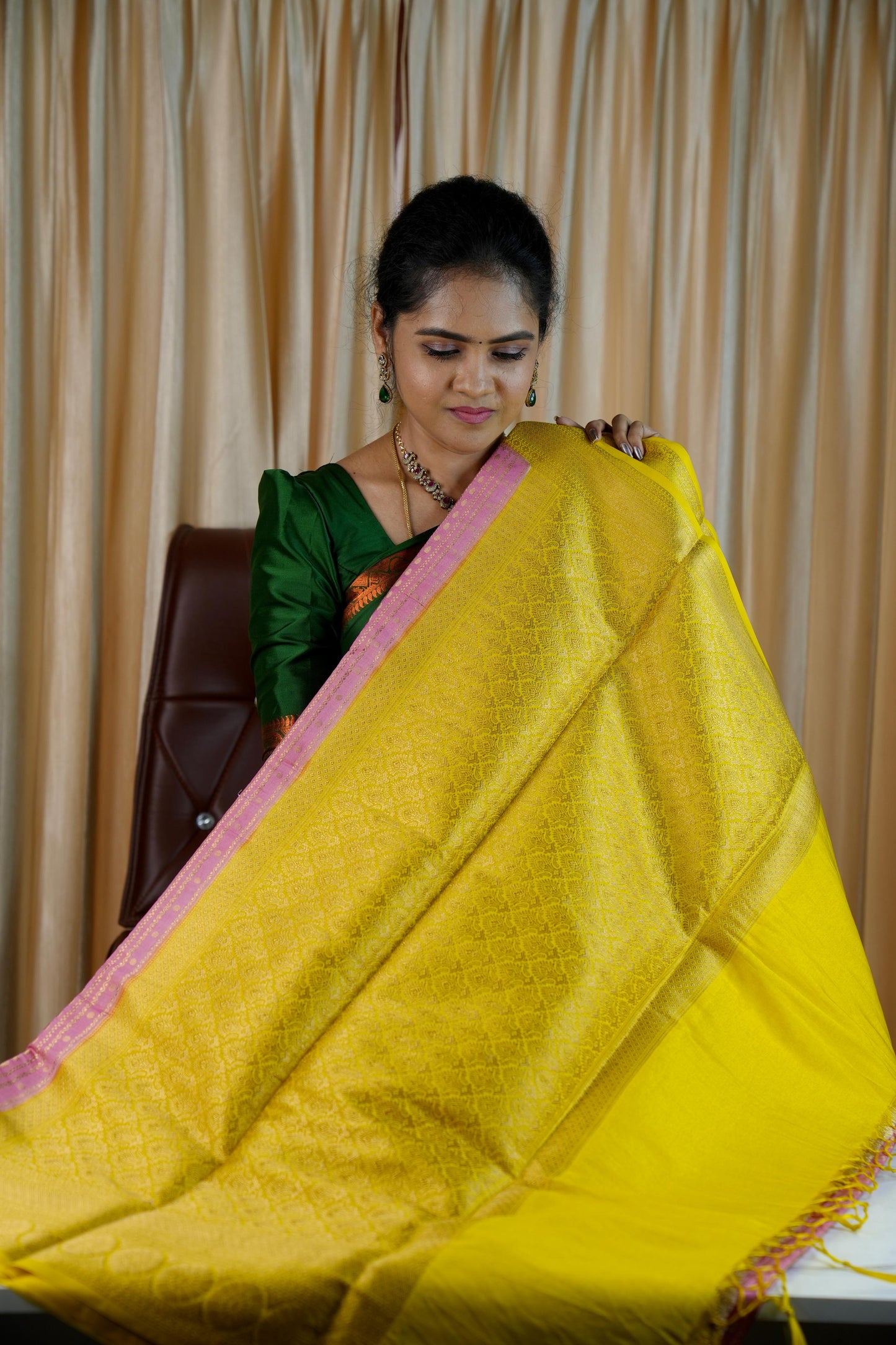 Soft katan saree prebook š„³