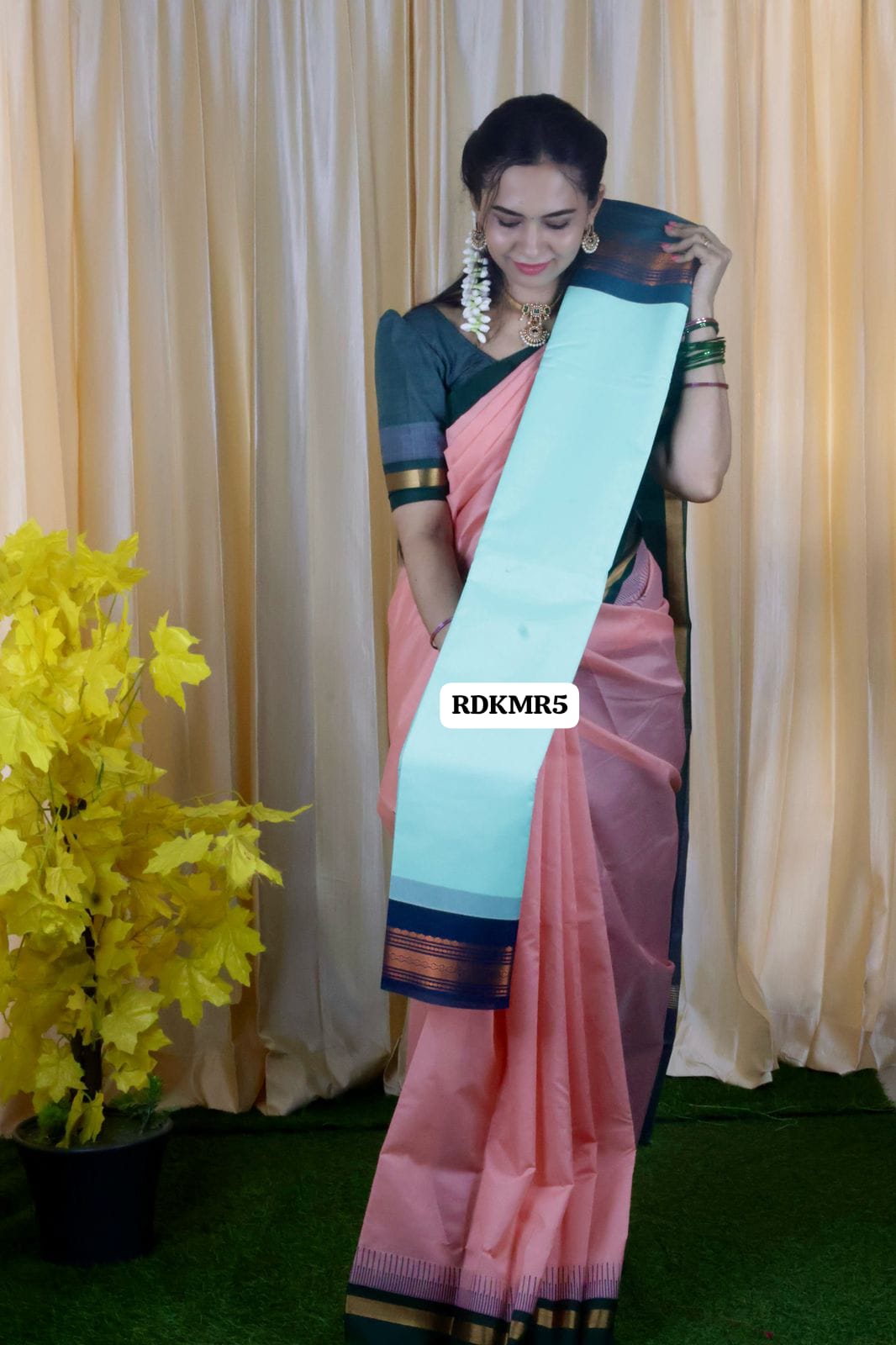 Silk cotton saree with trending color 🥳