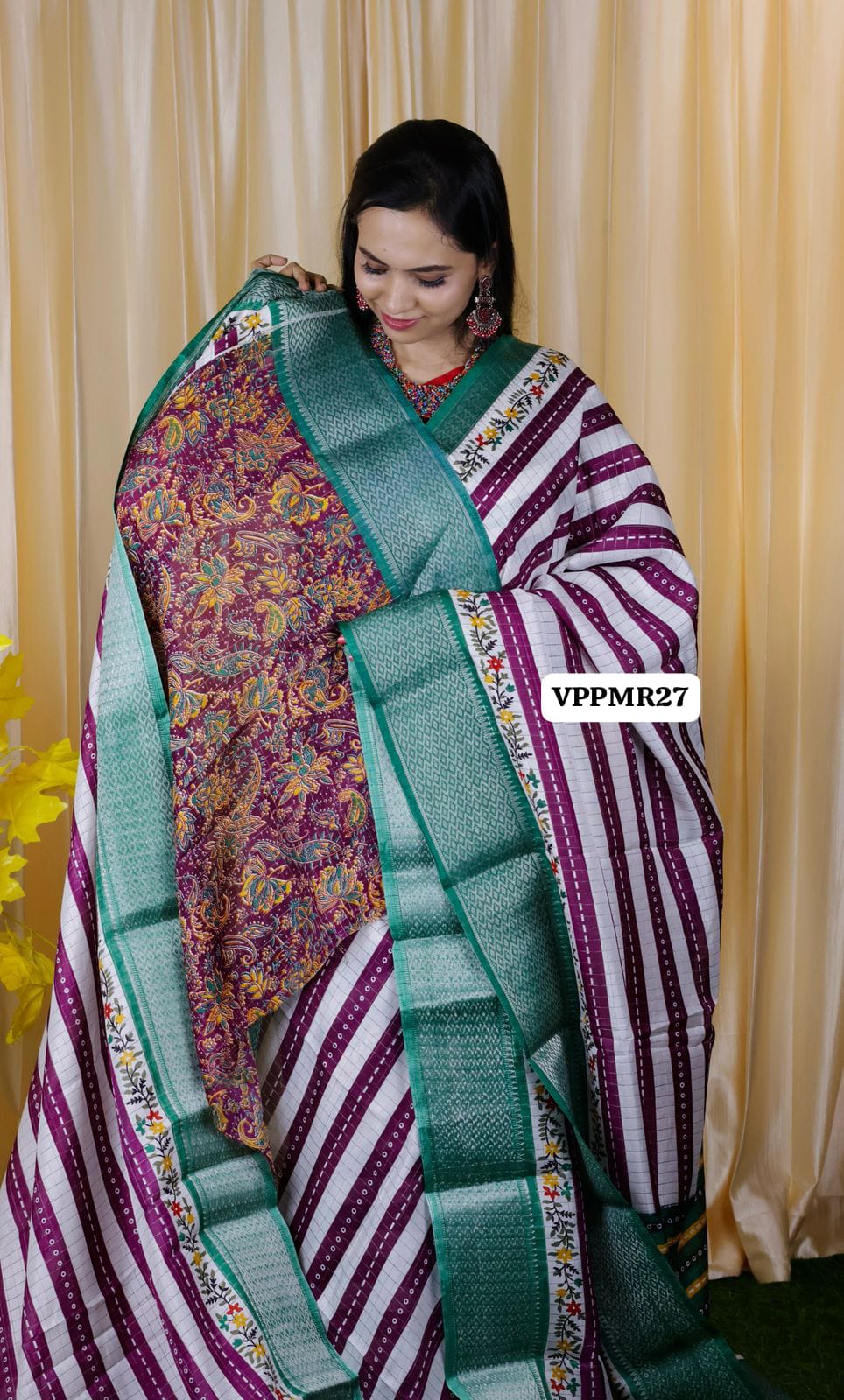 Budget friendly dola silk with kalamkari blouseš„³