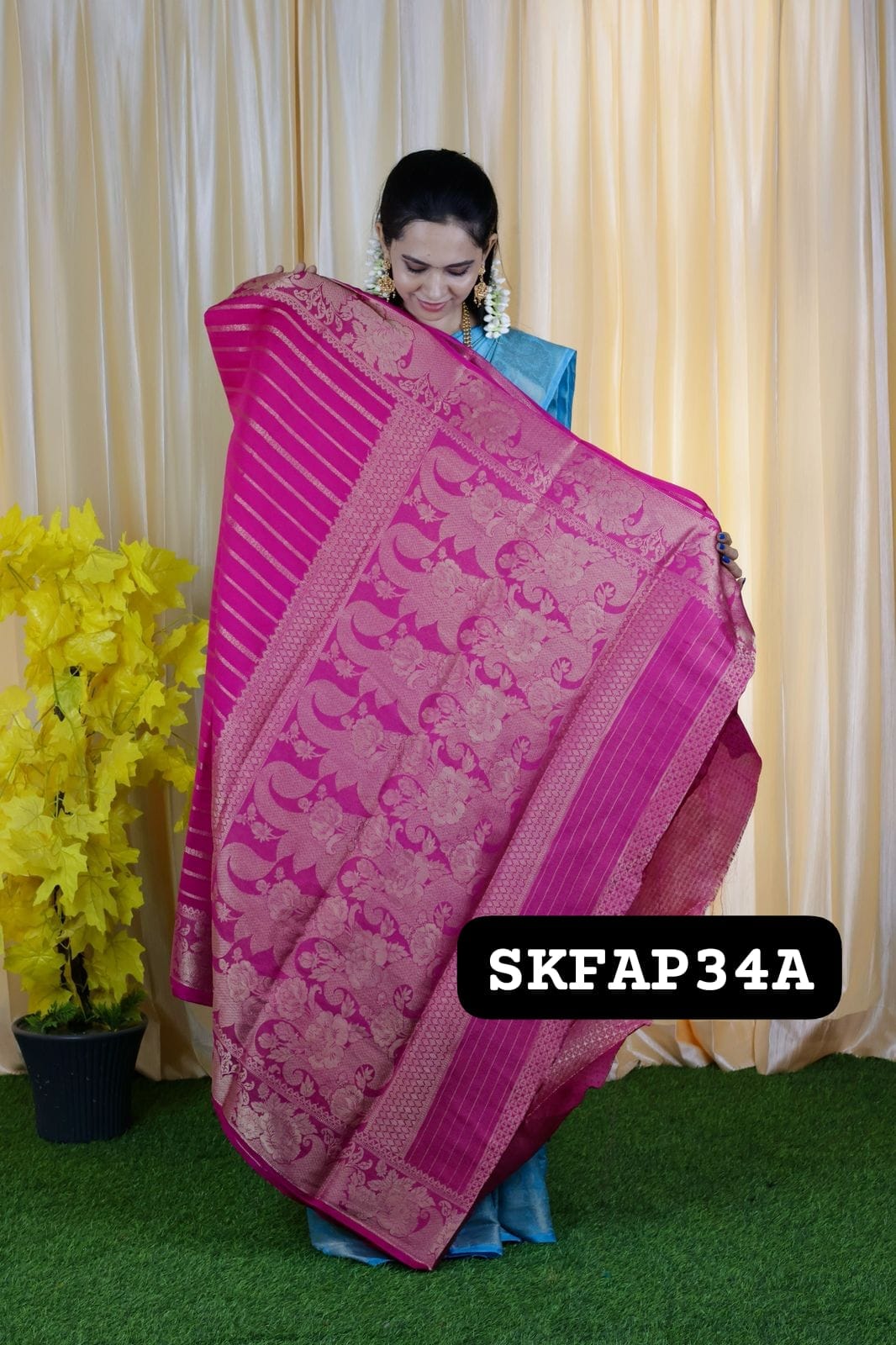 Just Rs.1099 Soft viscose chiffon zari weaving fabric and Buttas blouse 🥳