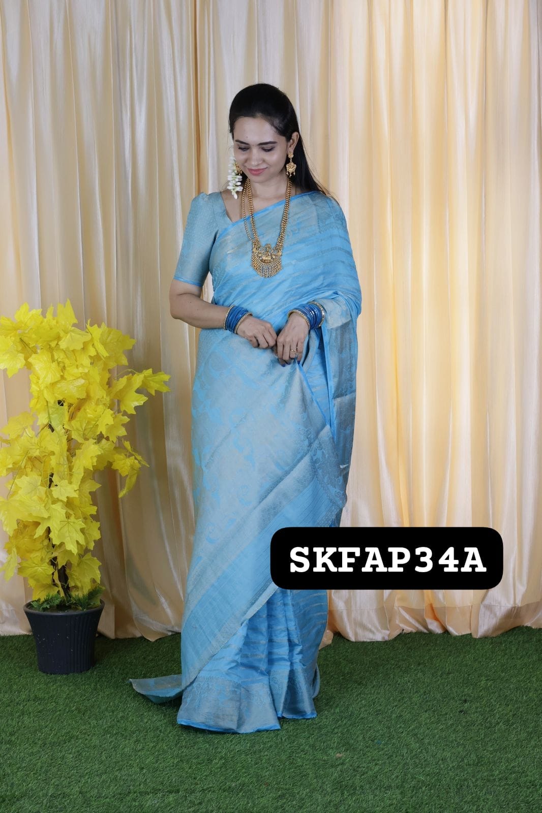 Just Rs.1099 Soft viscose chiffon zari weaving fabric and Buttas blouse ❌