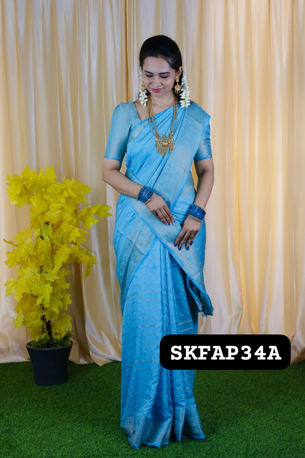 Just Rs.1099 Soft viscose chiffon zari weaving fabric and Buttas blouse ❌