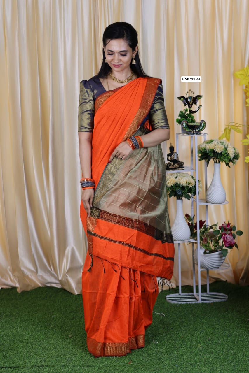 Silk cotton saree with zari border and contrast Pallu color blouse at just Rs.799 🥳
