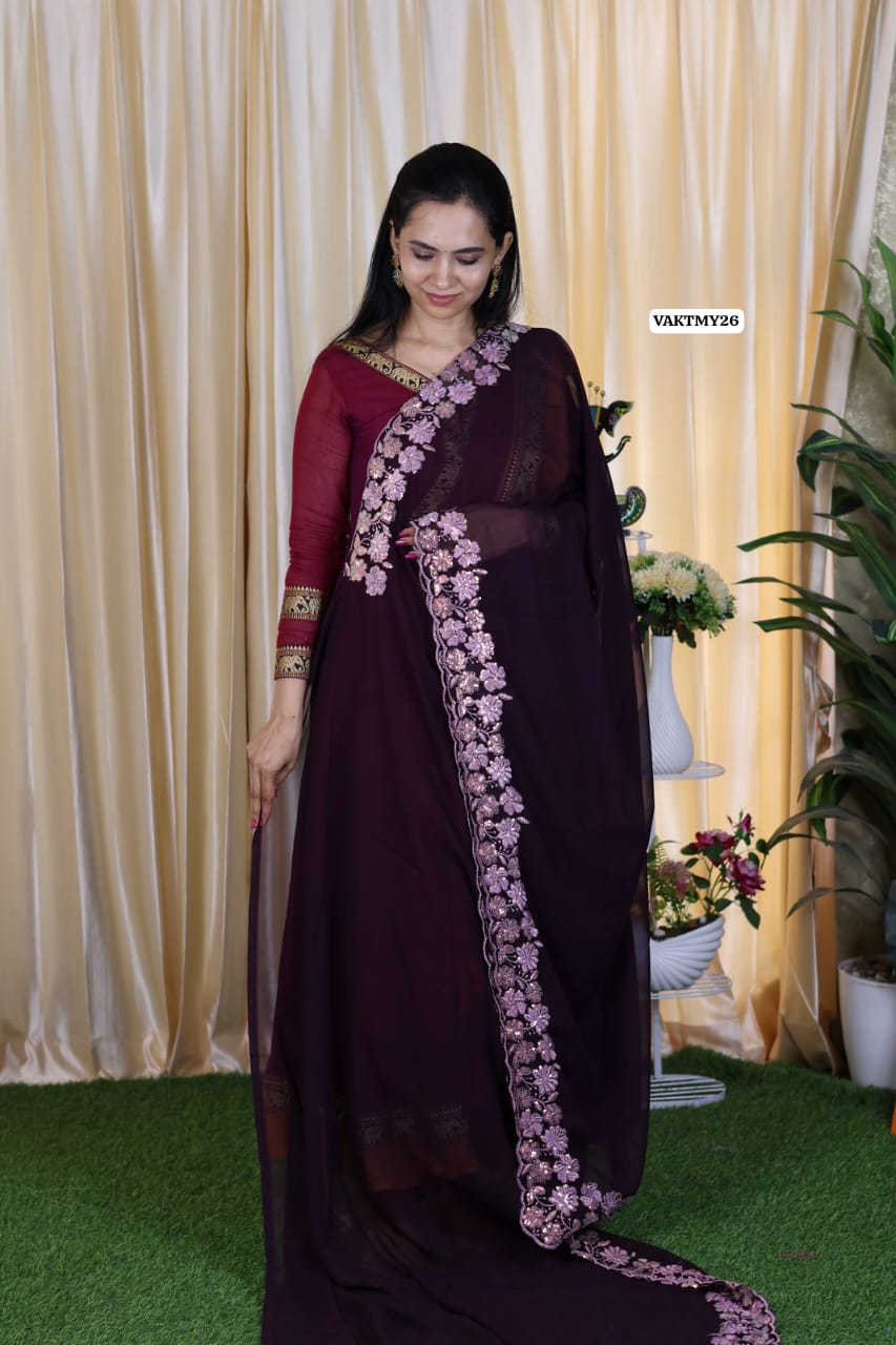 Rs.1299 Chiffon saree with cut work ,chumkey work and embroidery border šš„³