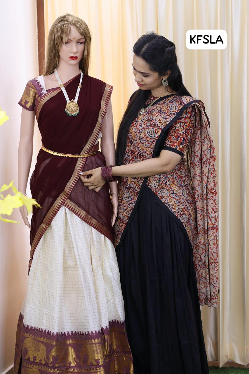 Semi stitched lehanga, semi silk fabric š„³