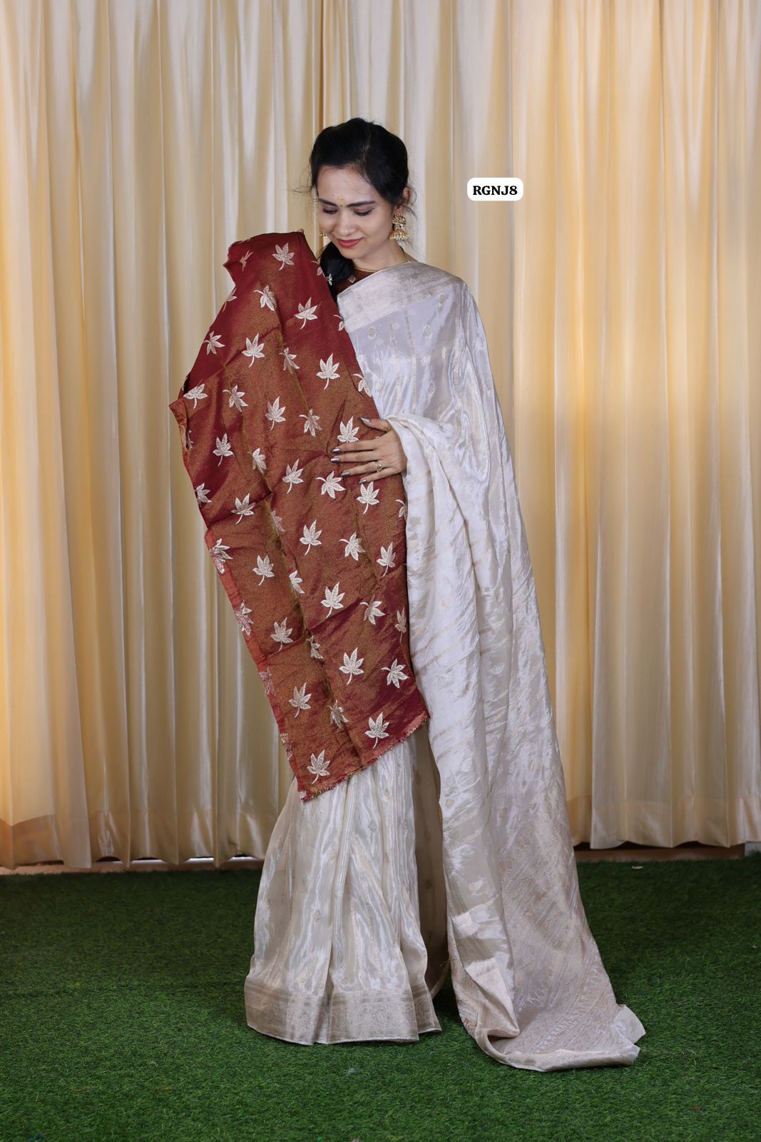 Premium viscose .tissue silk saree with viscose tissue zari blouse 🥳