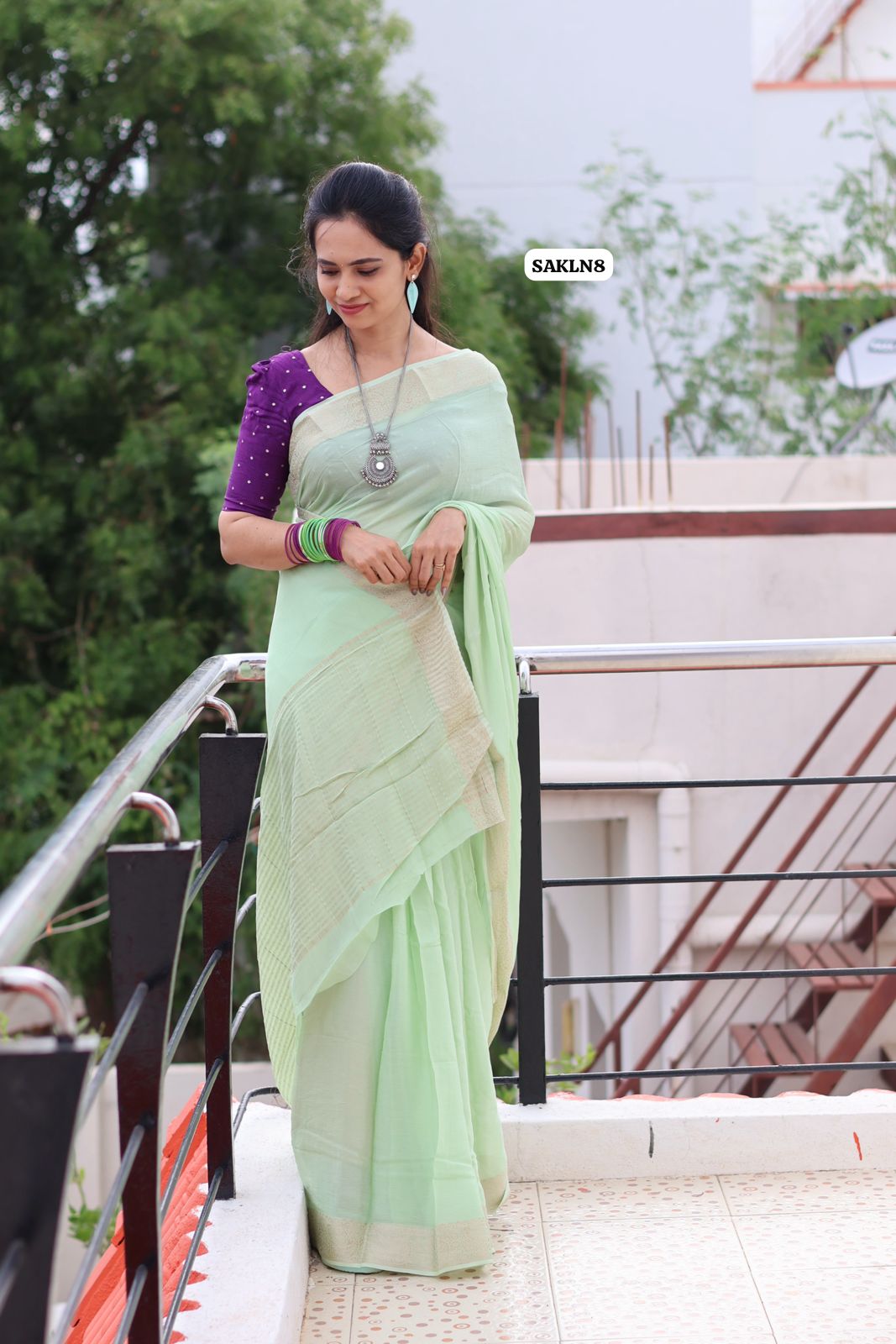 Pure viscose Chinnon saree with beautiful Pastel color paired with viscose zari blouse🥳