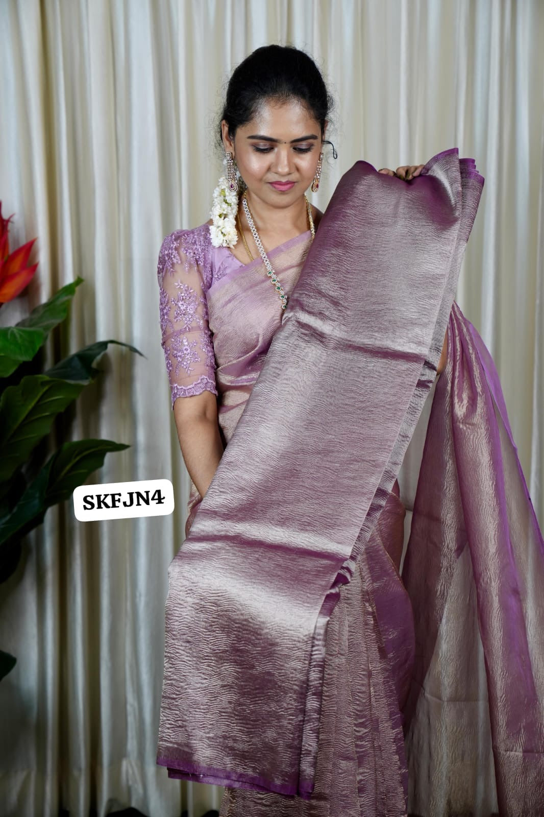 Borderless crushed tissue saree prebook🥳