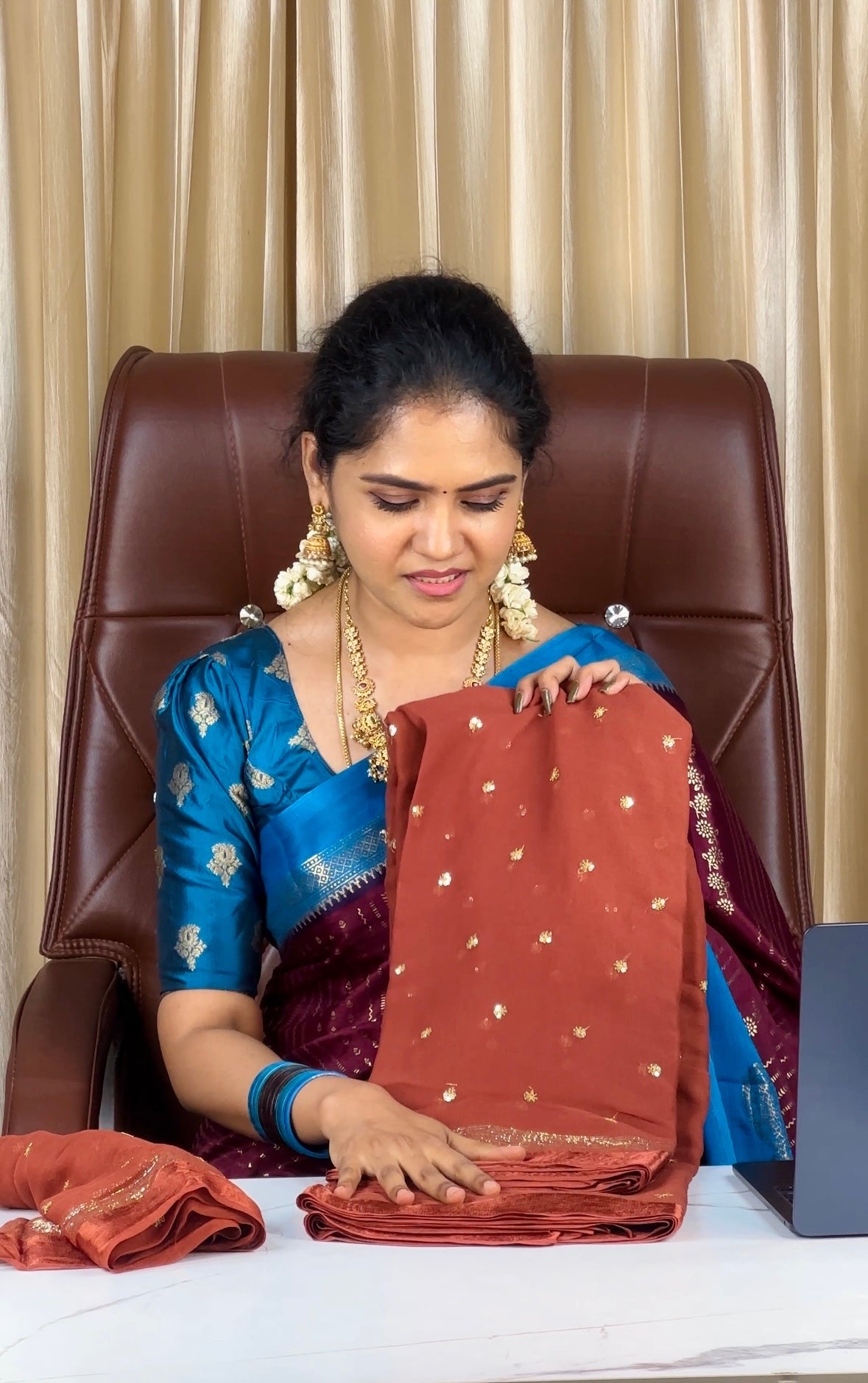 Pure georgette with chumky🥳