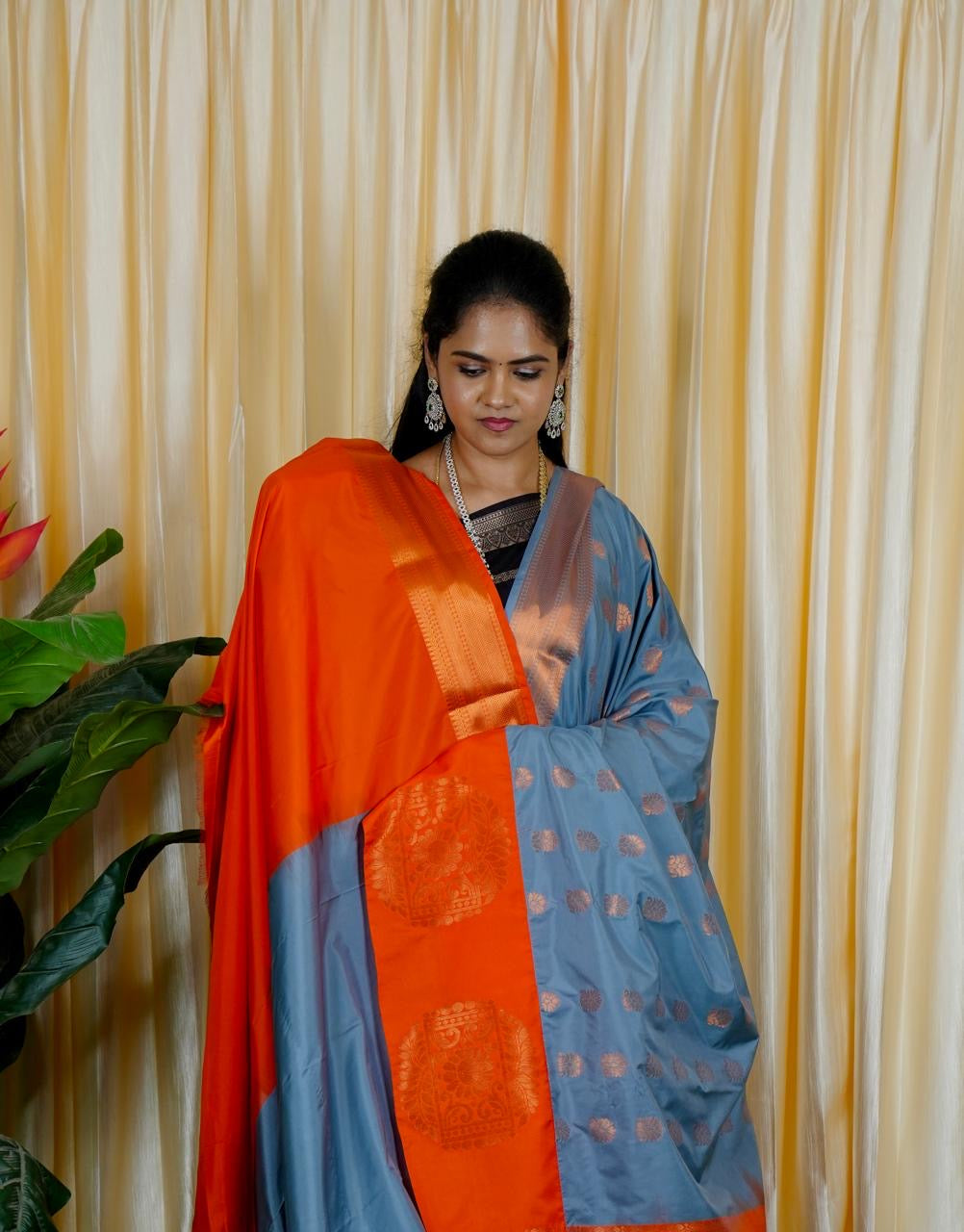 Korvai border soft silk sarees sold❌