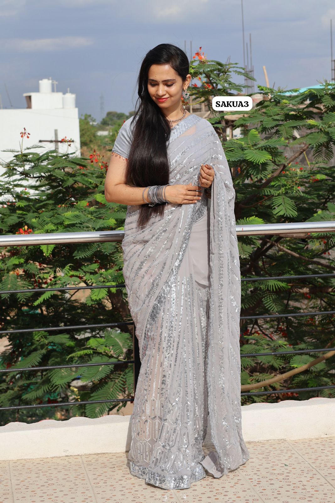 Premium Soft Georgette with full sequins and lace embroidery border. Lace border extended til hip portion❌❌