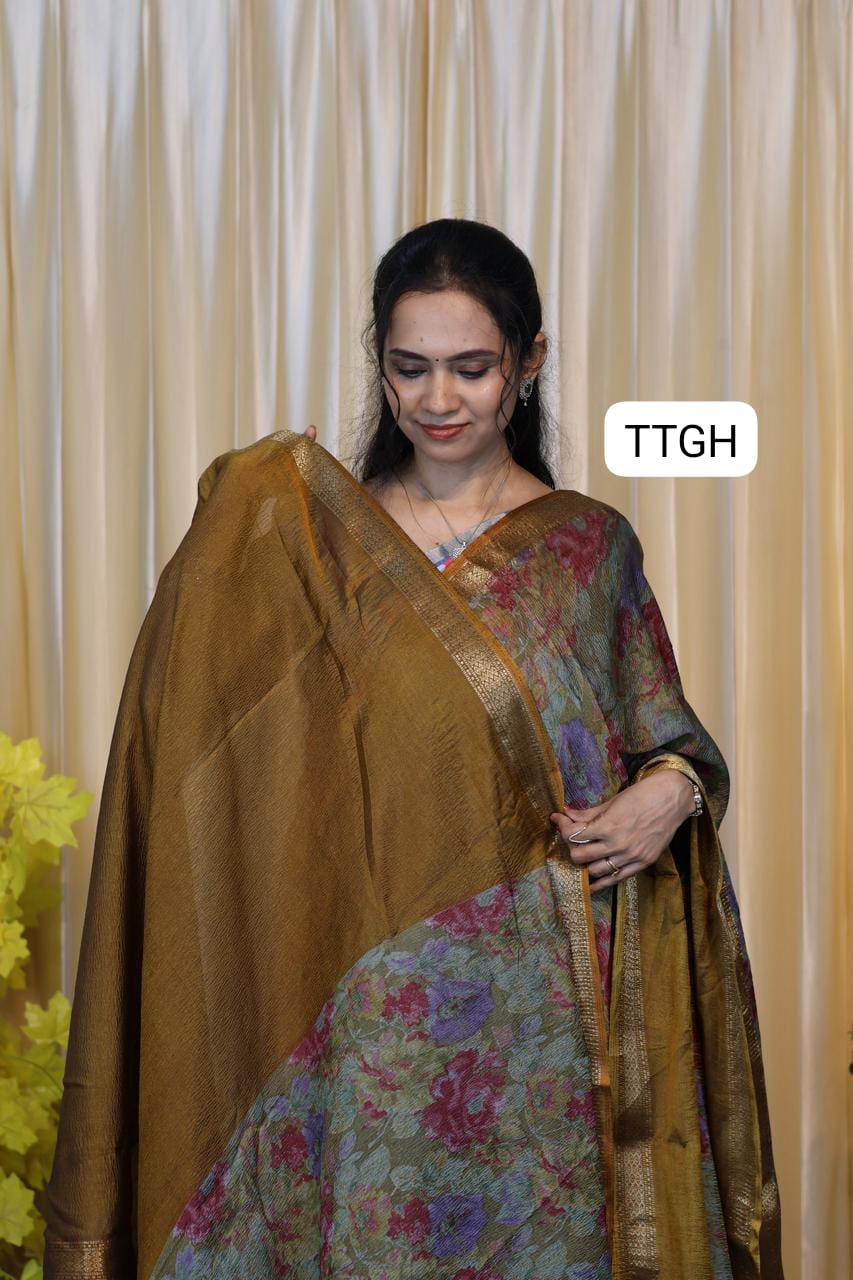 Crushed fabric in floral design saree 😍Ⓜ️