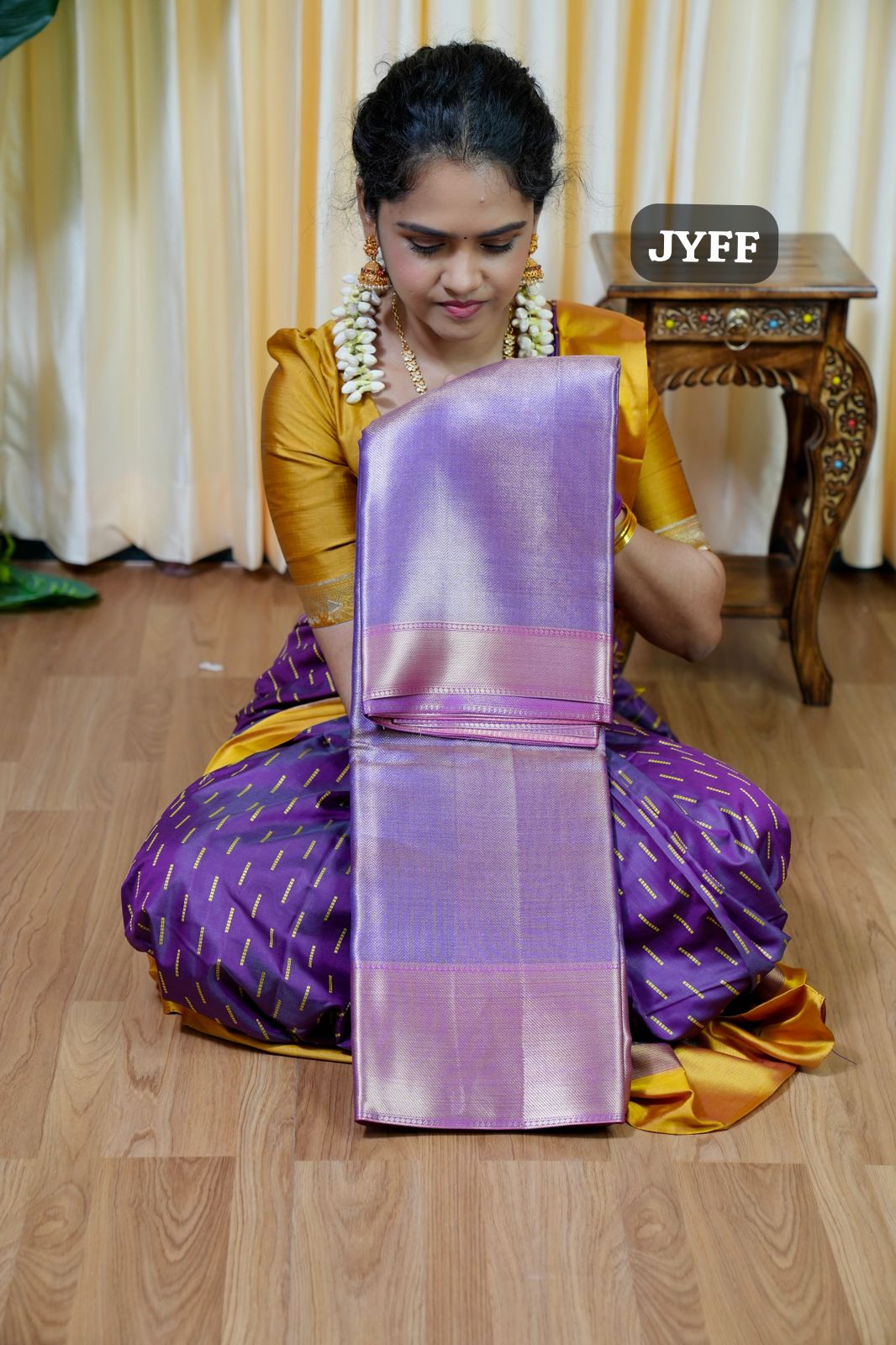 Jyothika offer sareeš„°