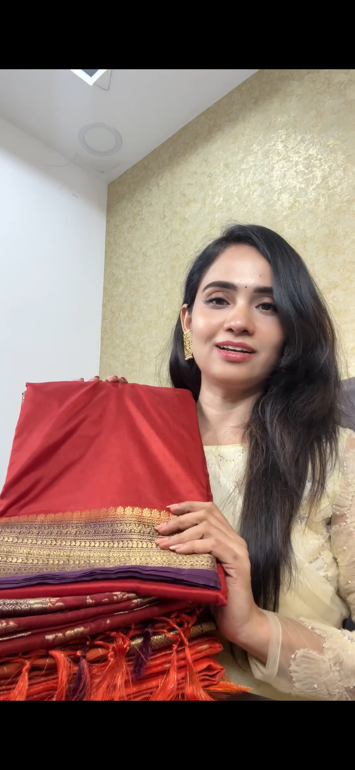 Premium Mysore semi crepe silk saree Contrast border offer😍😎