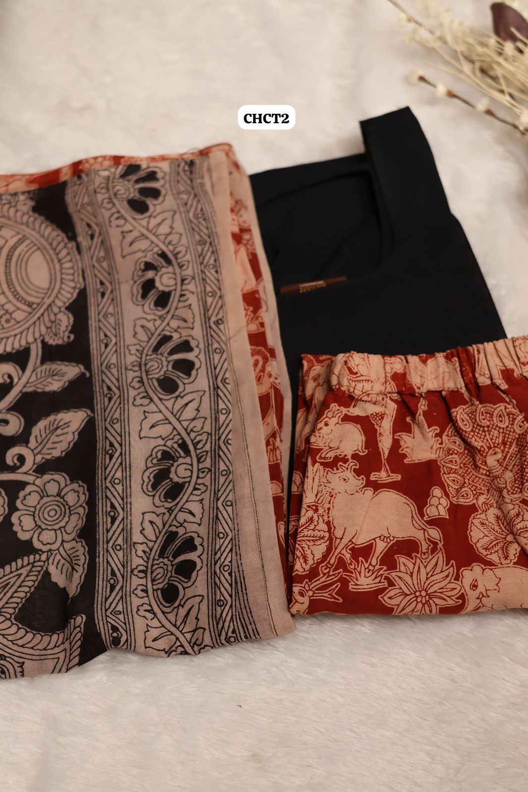 Unstiched Cotton salwar set.(Top 2.5 mtr, Bottom 2.5 mtr)😍😎