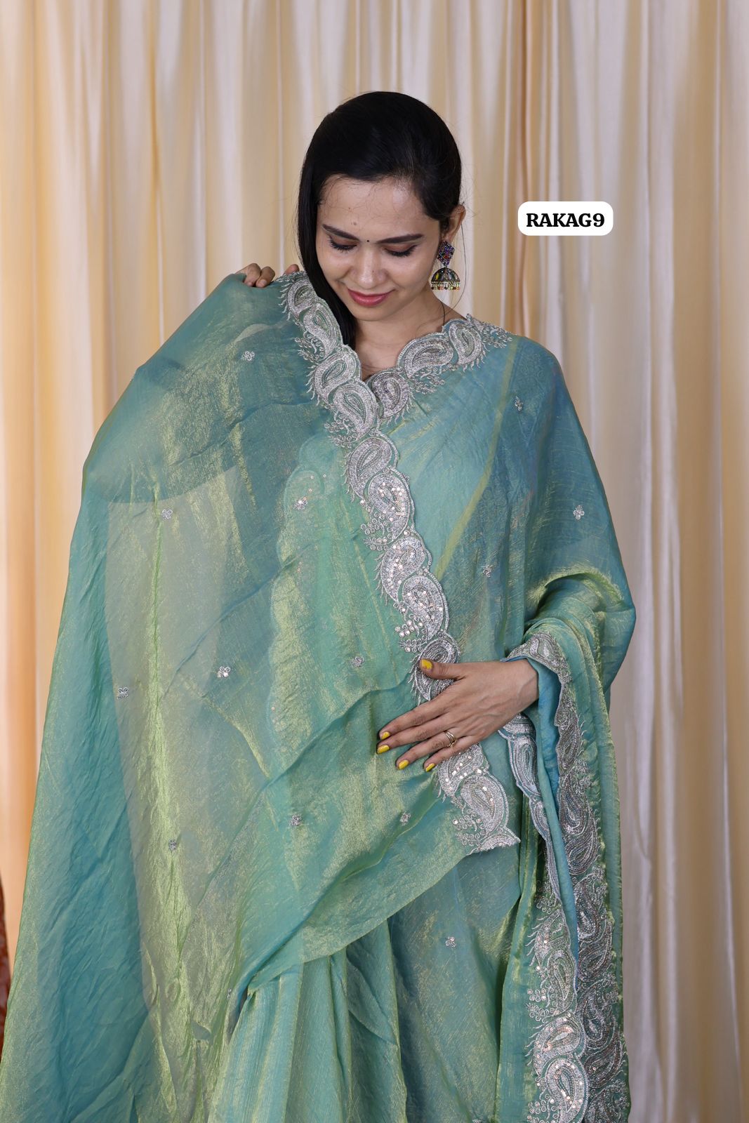 Space silk saree with embroidery border and blouse 🥳
