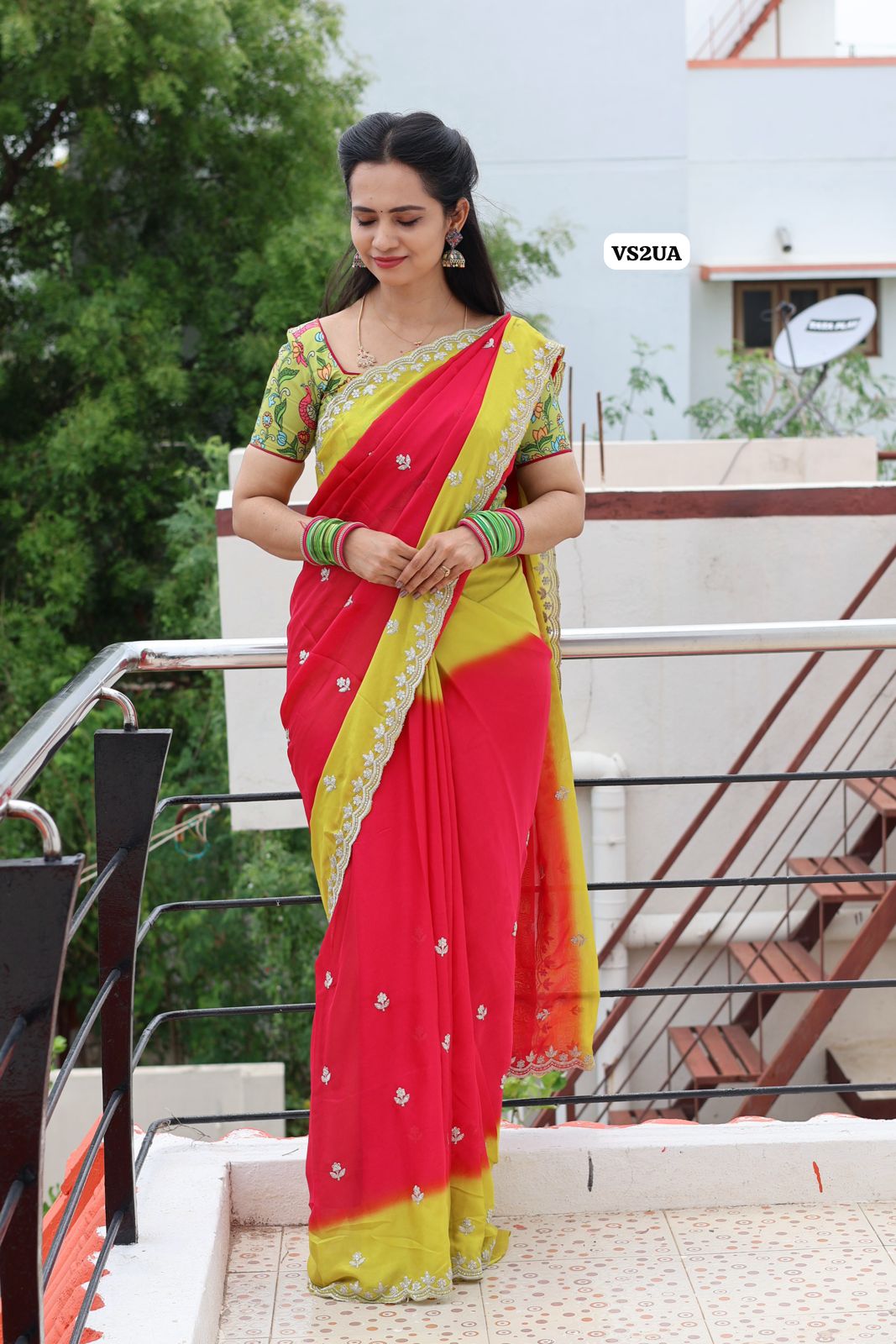 Keerthi suresh inspired chinon saree with lace border and extra blouse 😍🥳