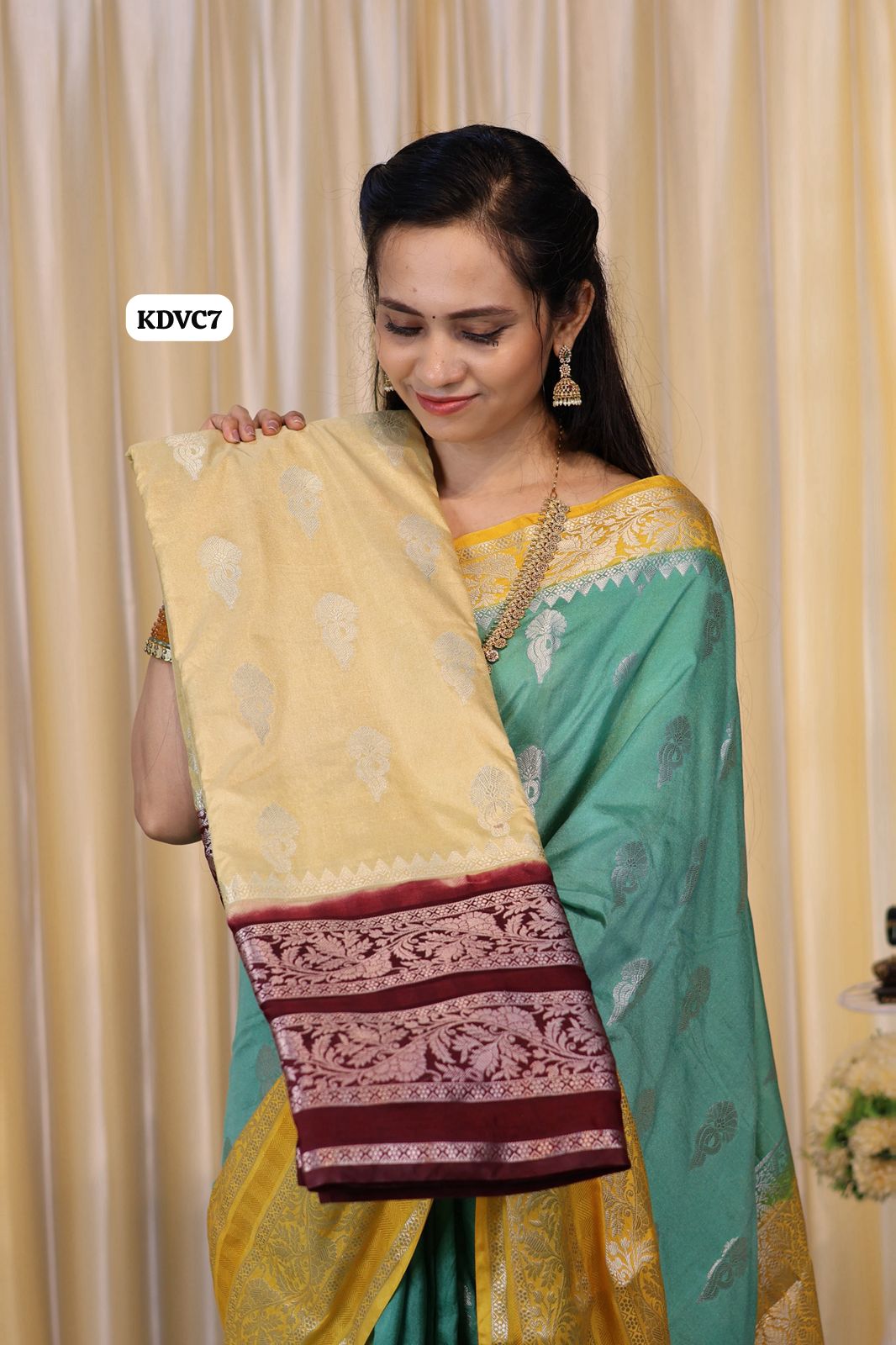 Premium quality warm silk saree😍🥳