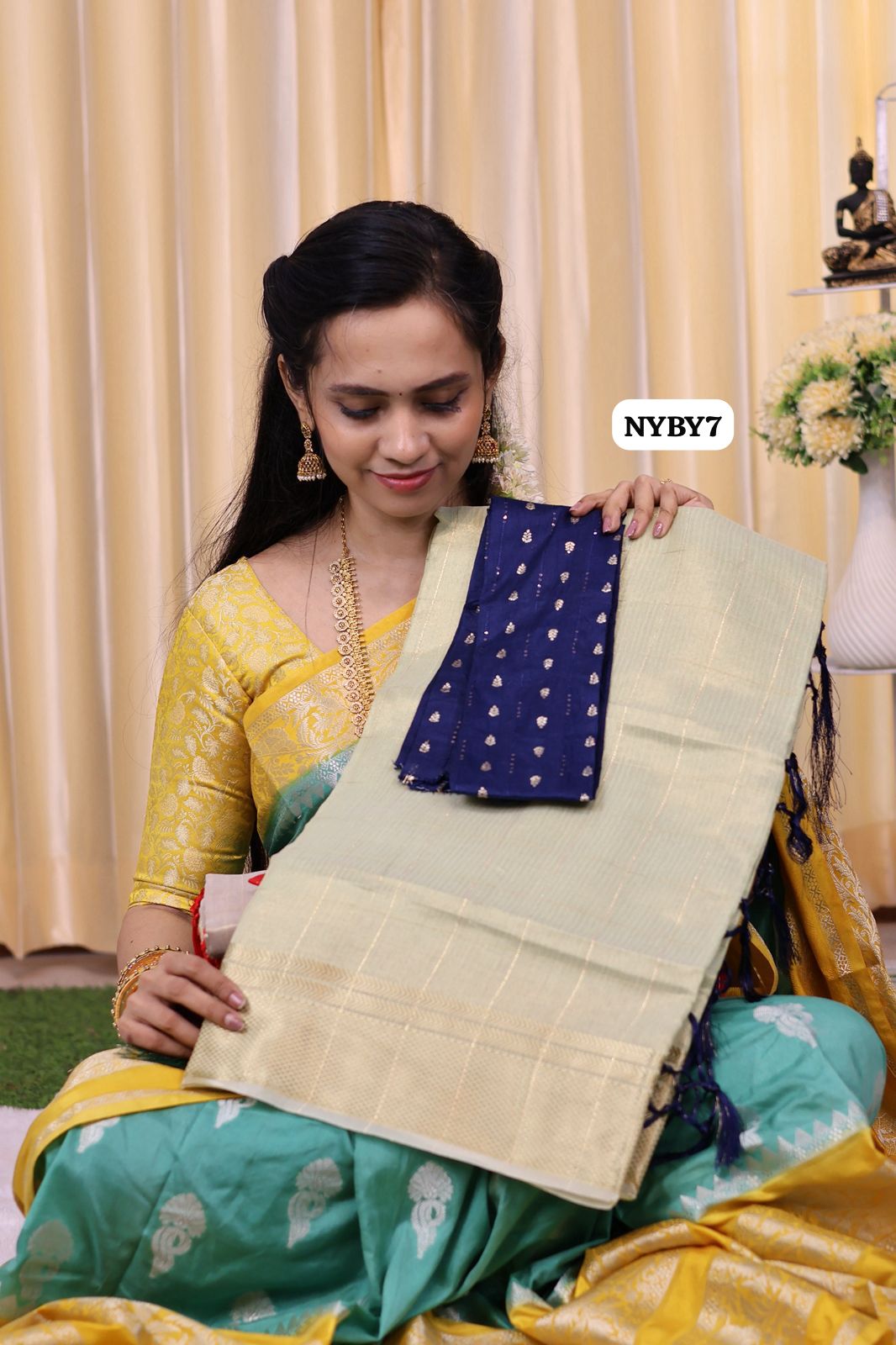 Tissue cotton saree with contrast blouse😍Ⓜ️