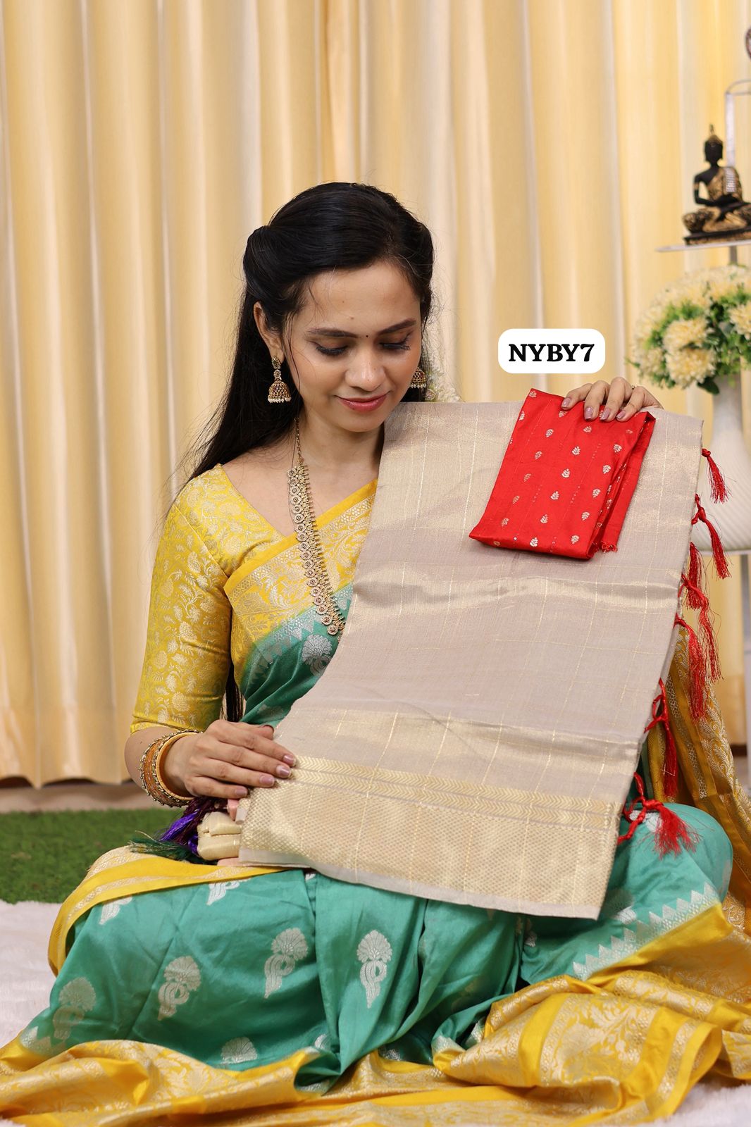 Tissue cotton saree with contrast blouse😍Ⓜ️
