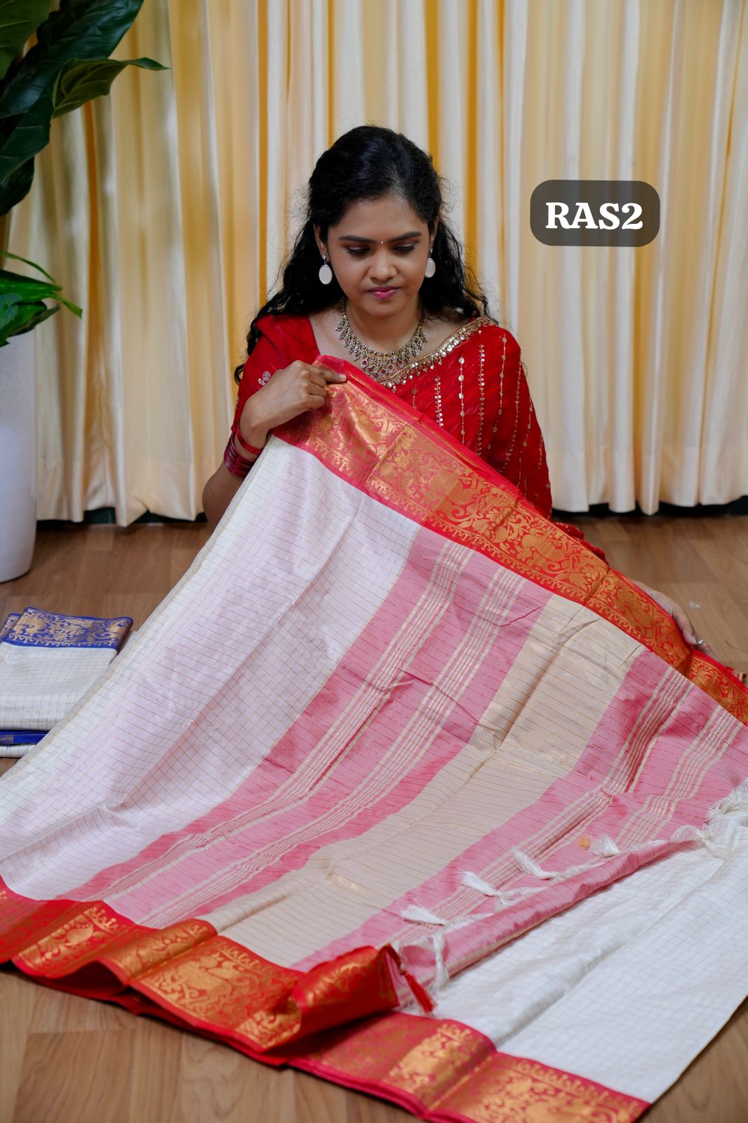 Semi silk sarees in checked offer🥰🏃🏻♀️🌲Offer