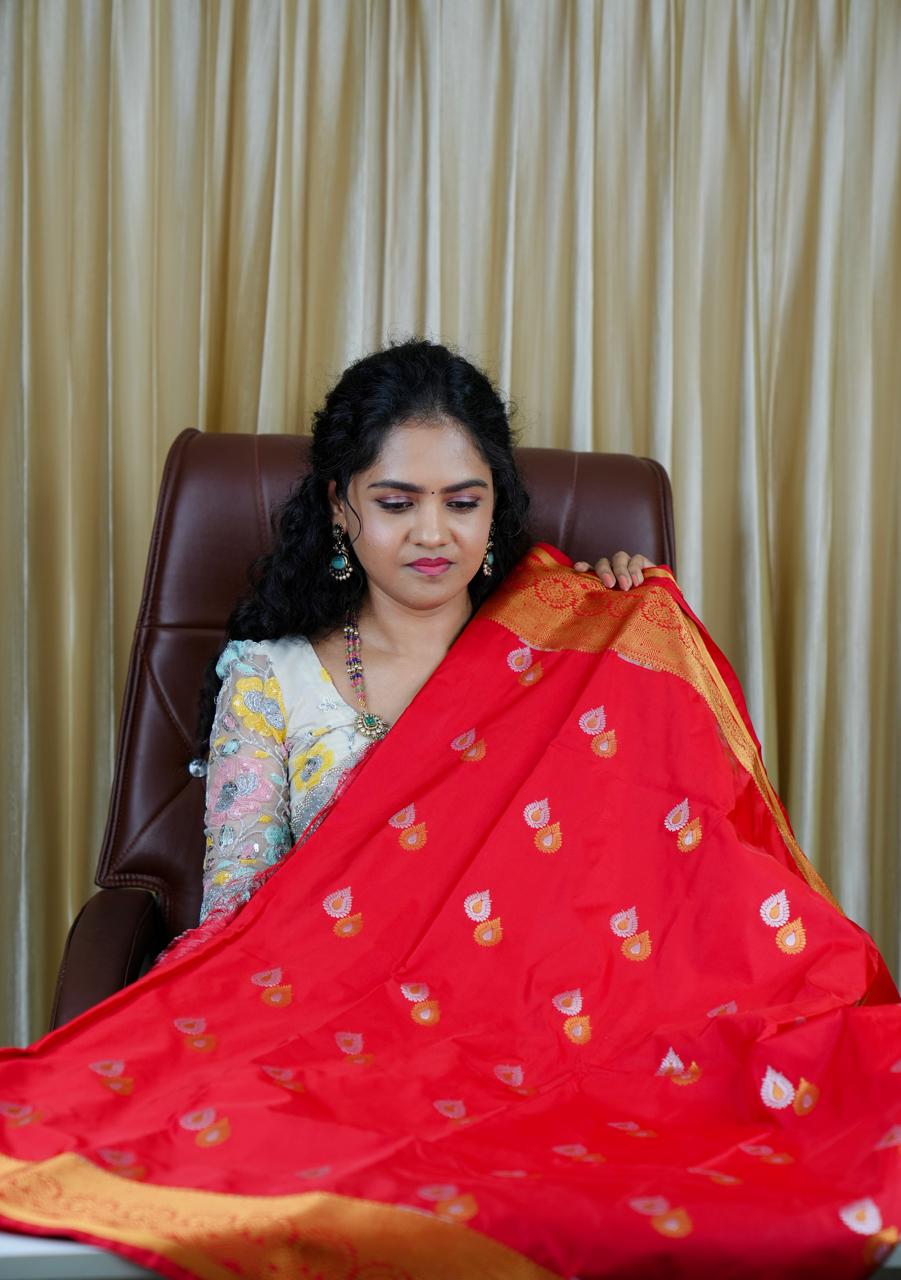 Premium bridal semi silk saree🥰🥳