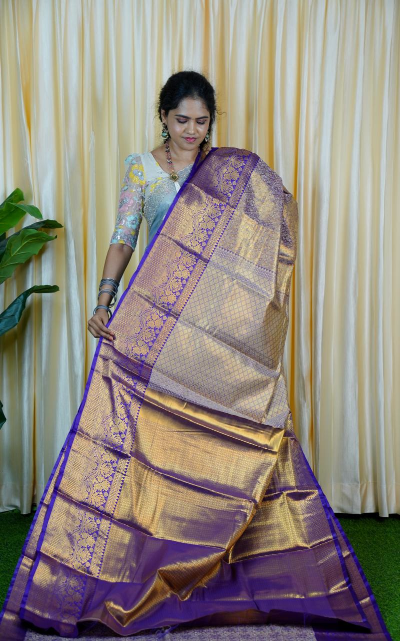 Kanchipuram semi silk saree prebookš„³