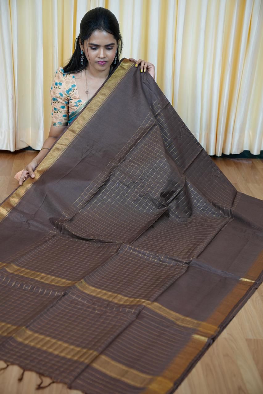 Semi Tussar silk saree with Checked pattern🥰😎📚