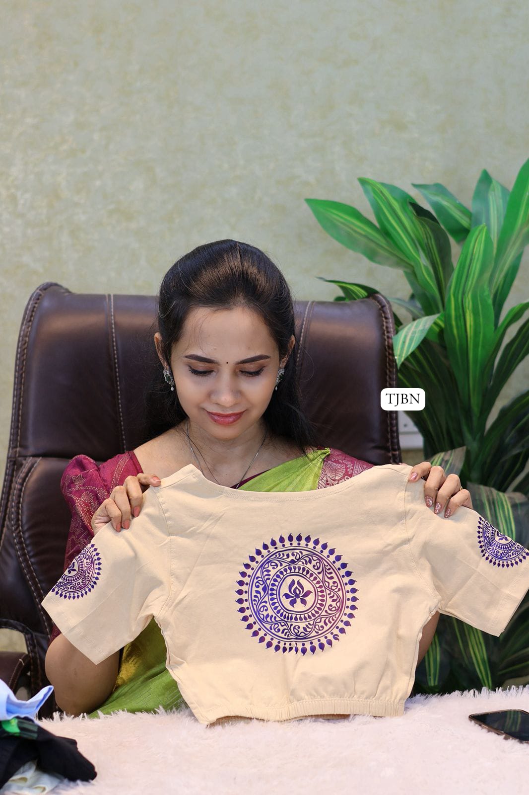 Premium quality readymade elastic blouse with printed design πβ°
