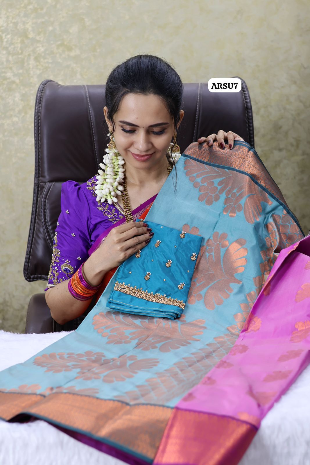 Saree with Aari blouse comboⓂ️