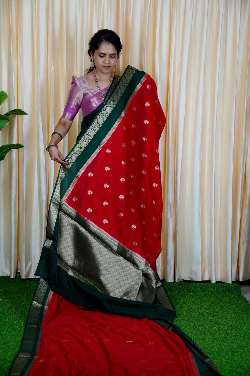 Premium warm silk saree 🥳