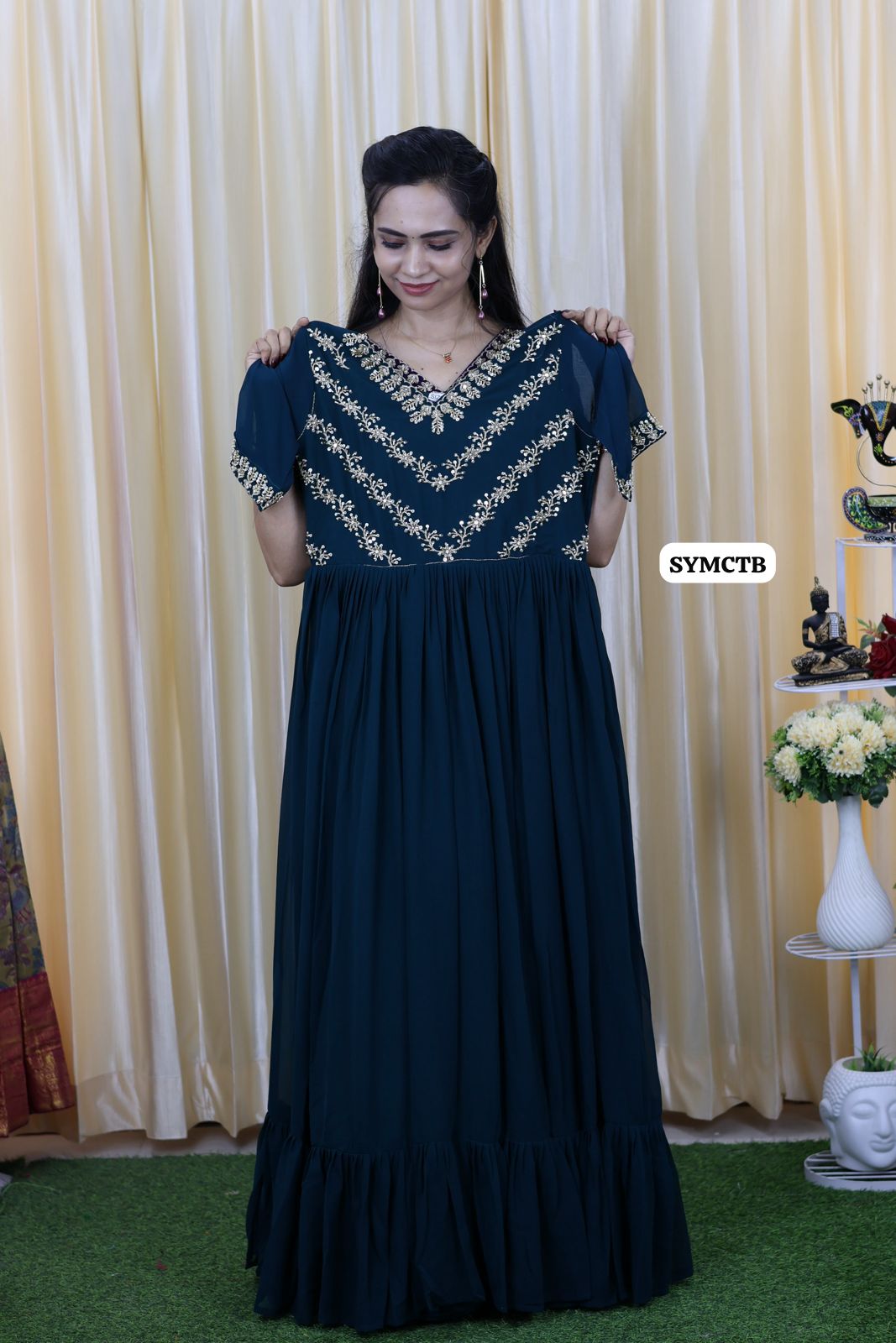 Long gown with full lining 😍🥳