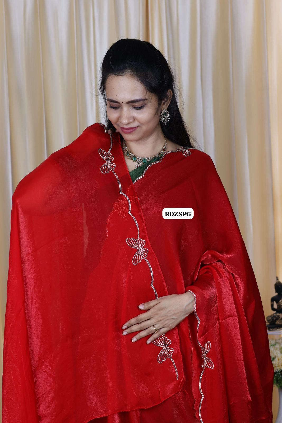 Premium quality Space silk fabric with real stone work butterfly done on border with running blouse😍🥳