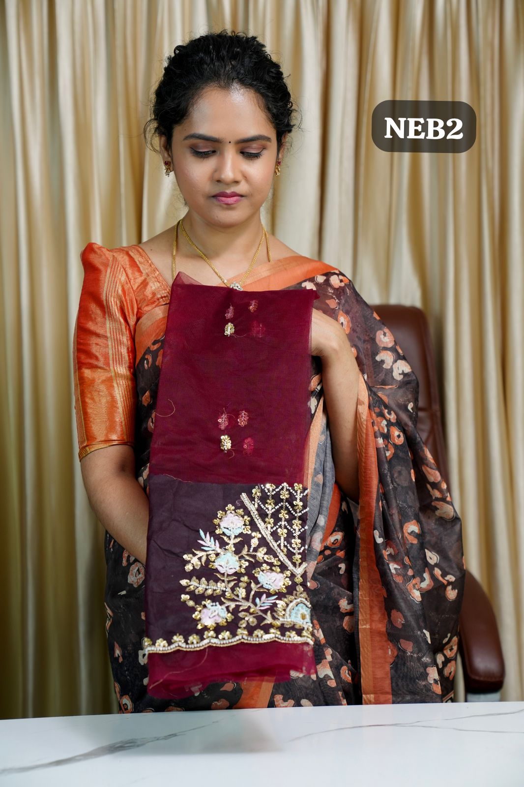 Net Embroidery blouseš„³