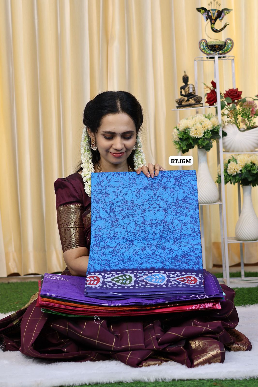 Classy Cotton saree with contrast blouse😍Ⓜ️