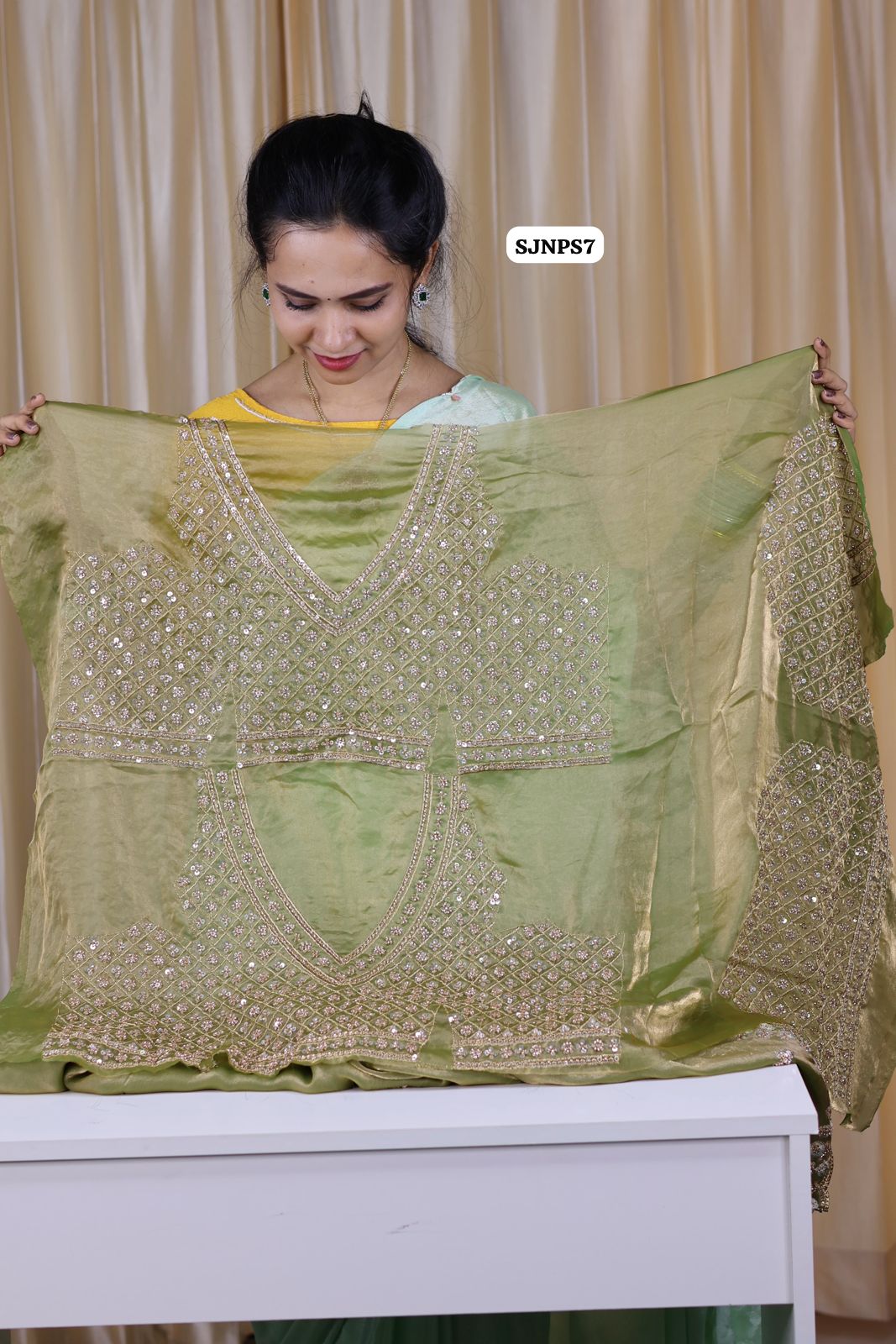 Pure soft space silk with full beeds and sequence work all over saree 🥳