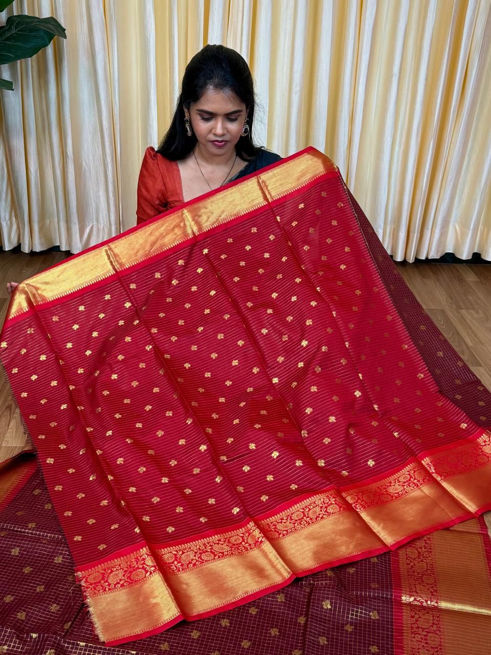 Soft silk sarees🥰😎📚