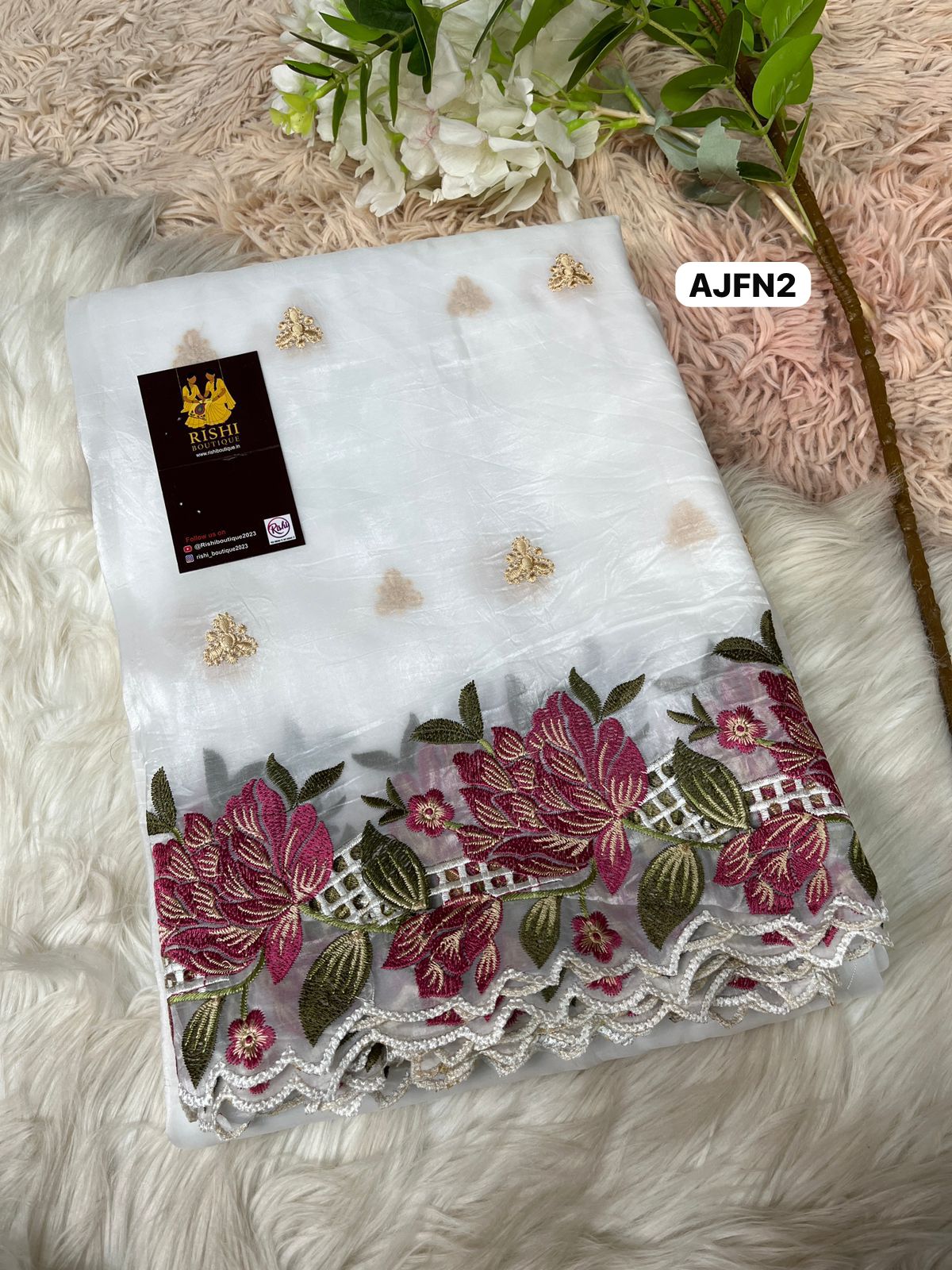 Soft gold crush saree with floral design multi thread embroider with scalloped cutwork border and embroidery work blouse🥳