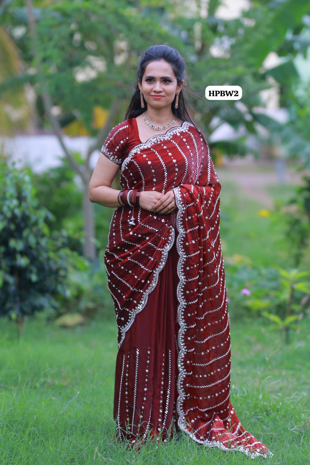 Heavy premium space silk sarees with katdana beads work..🥳