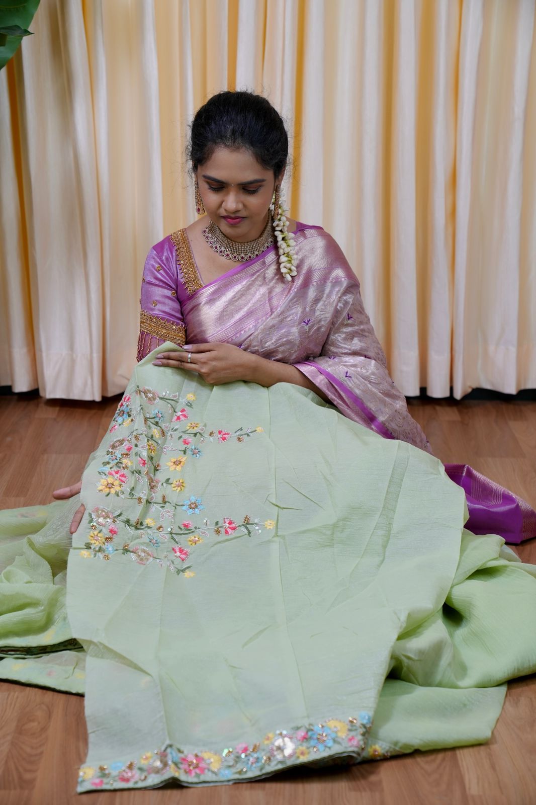 Designer saree with Beads work Blouseš„³