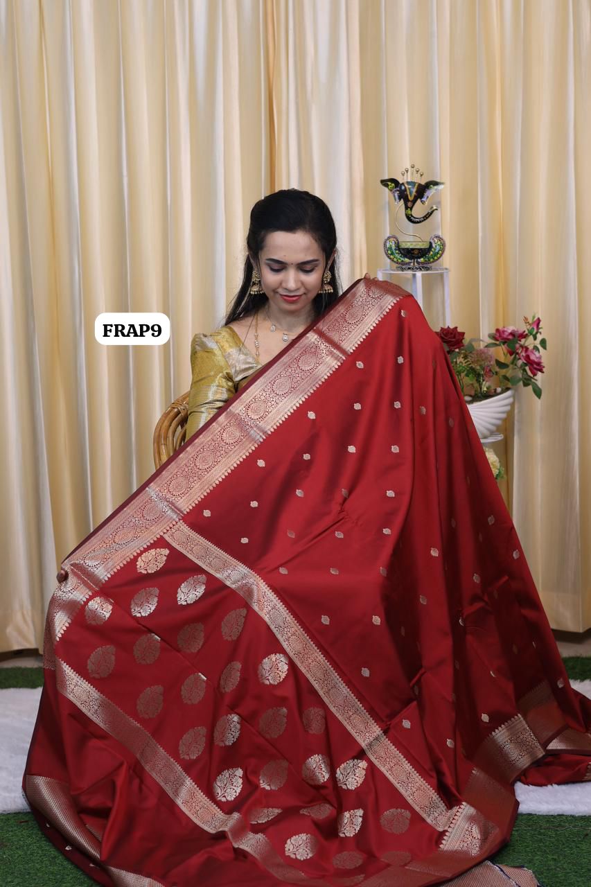 Semi soft silk sareeš„³